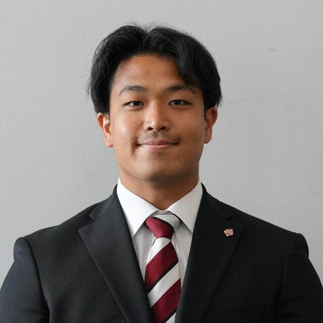 安達 世真